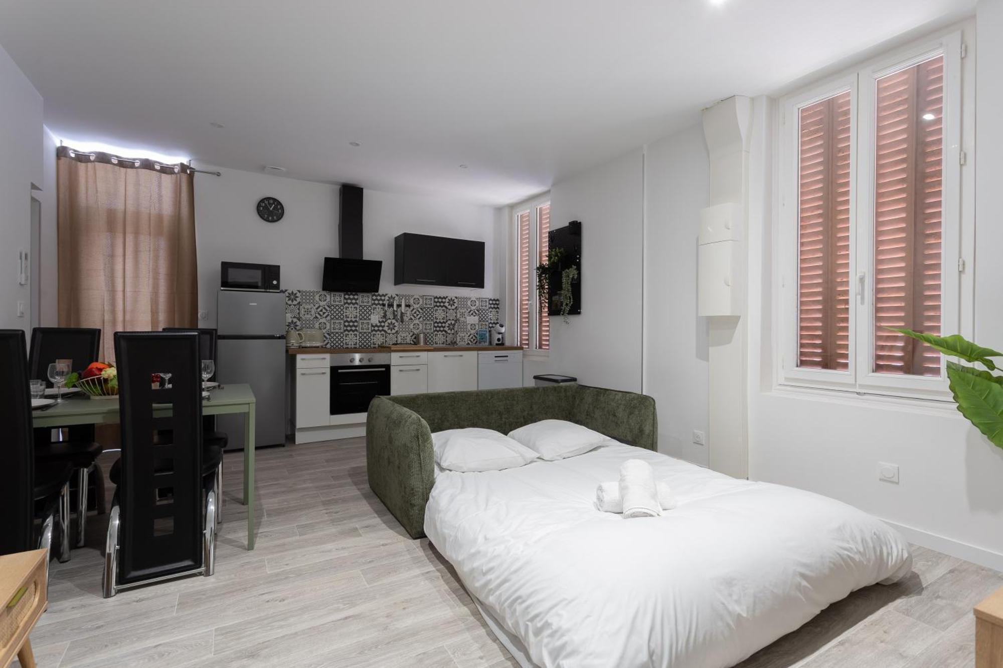 Appartement Curie 1er - Cosy&calme à 5 Min De La Gare *